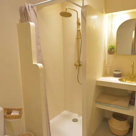 Evasion Guest house Aigues-Mortes